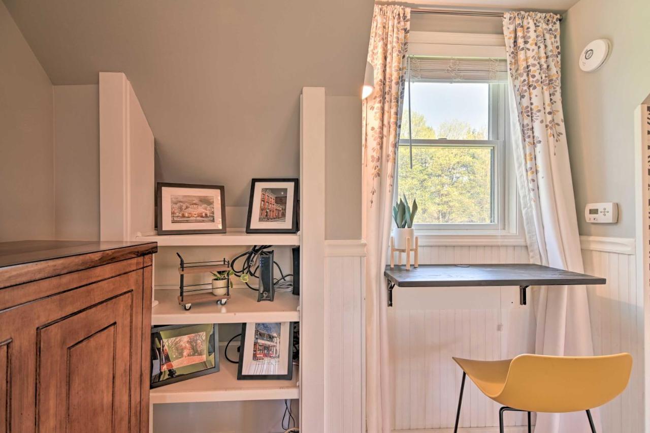 Stylish Studio With Fireplace About 3 Mi From Dtwn! Саратога-Спрингс Экстерьер фото